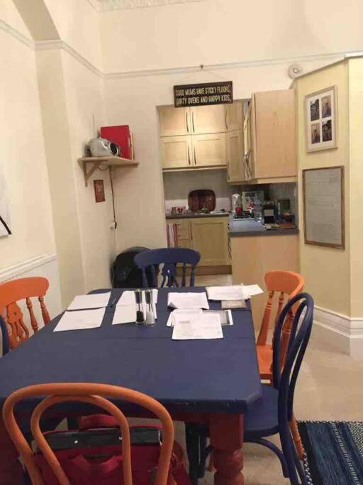 Stunning Arty Apartment In The Heart Of Clifton Bristol Ngoại thất bức ảnh