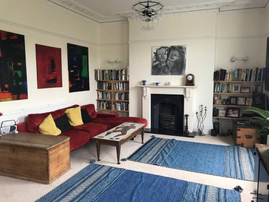 Stunning Arty Apartment In The Heart Of Clifton Bristol Ngoại thất bức ảnh